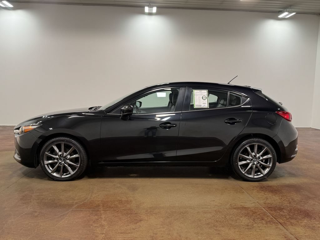 Used 2018 MAZDA MAZDA3 Touring FWD image 6