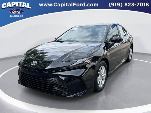 Used 2025 Toyota Camry LE FWD image 1