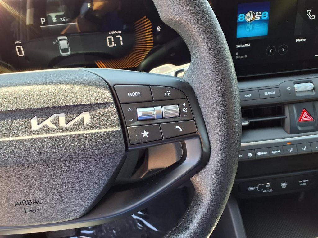 Used 2025 Kia K4 FWD image 18