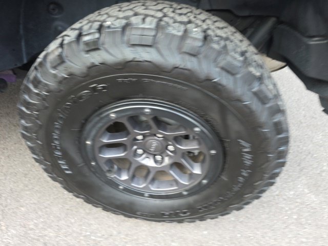 Used 2023 Jeep Wrangler Unlimited Sport w/ Xtreme 35 Tire Package AWD/4WD image 36