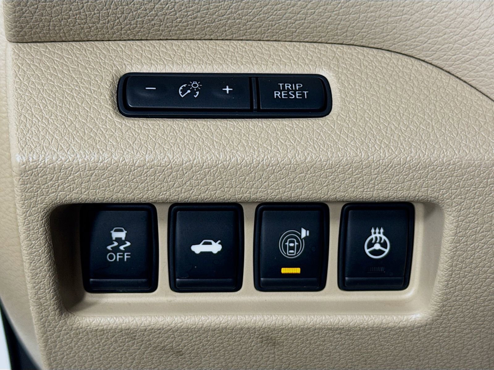 Used 2014 Nissan Altima 2.5 SL w/ Technology Package FWD image 11