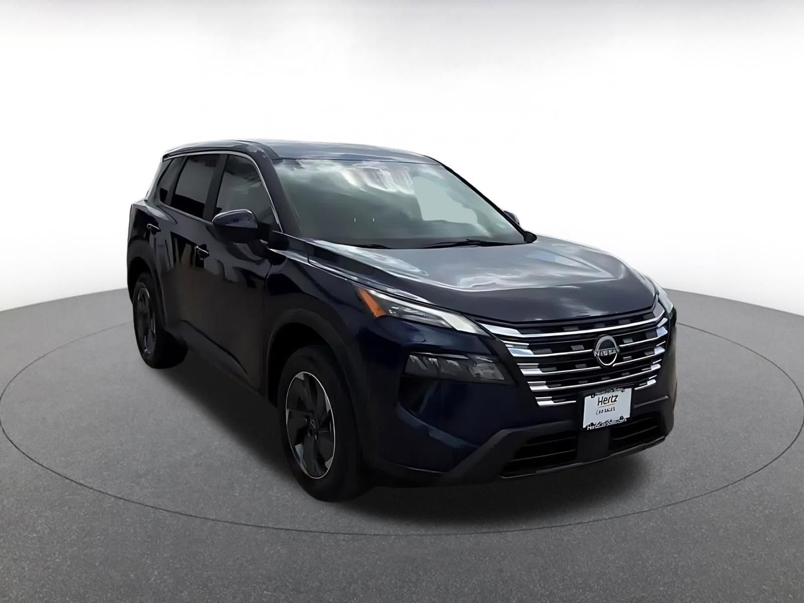 Used 2025 Nissan Rogue SV FWD image 3