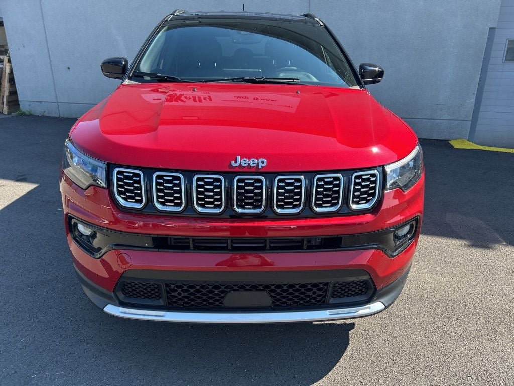 Used 2024 Jeep Compass Limited image 8