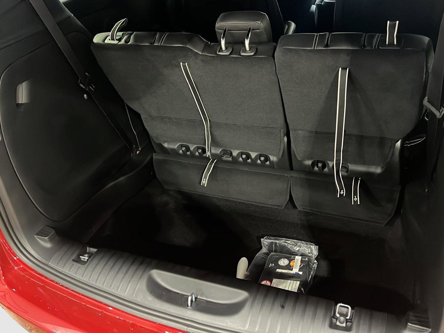 New 2026 Chrysler Pacifica Select image 45