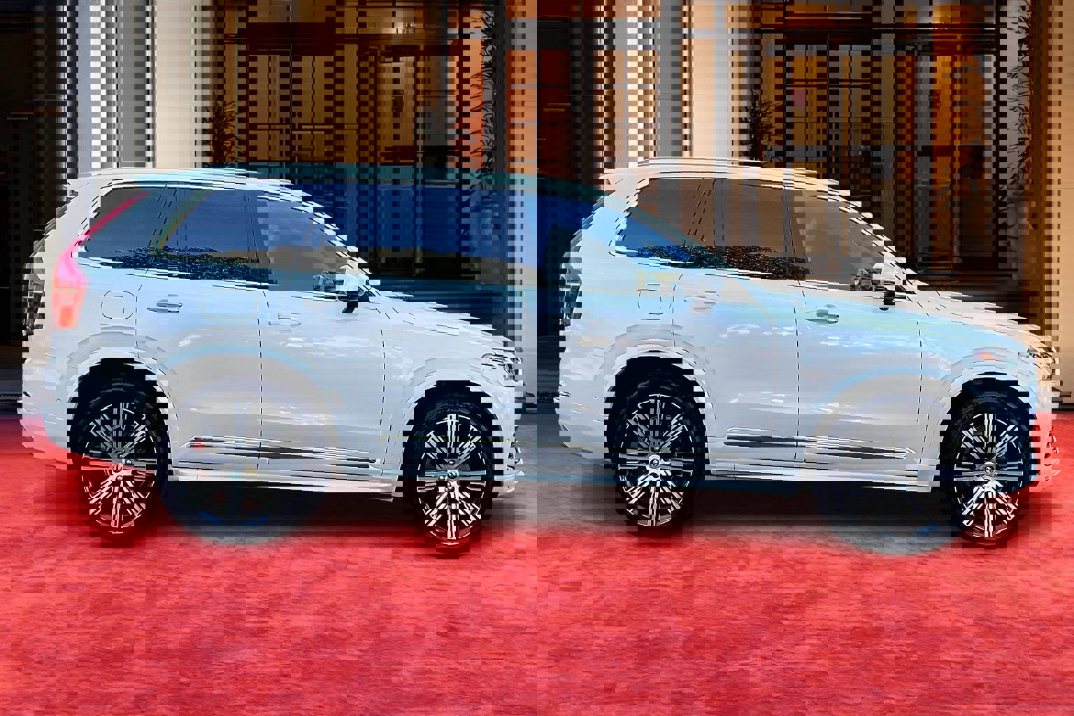 Used 2022 Volvo XC90 T6 Inscription w/ Advanced Package image 13