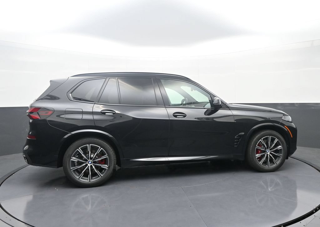 New 2026 BMW X5 xDrive50e w/ M Sport Package AWD/4WD image 8