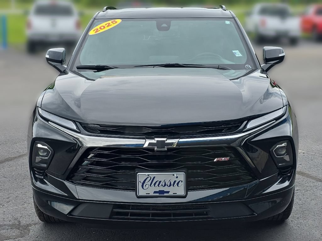 Used 2025 Chevrolet Blazer RS AWD/4WD image 11