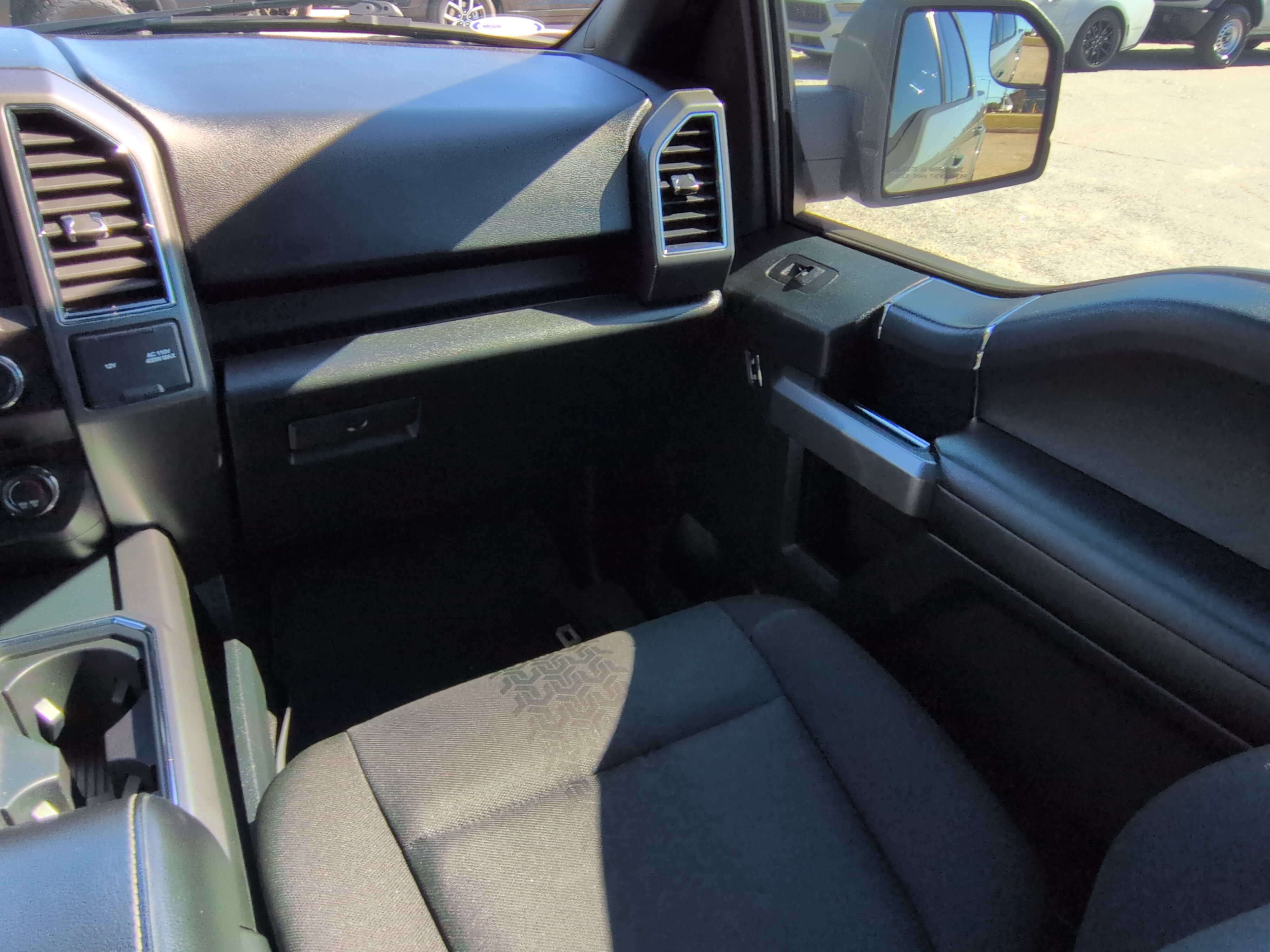 Certified 2020 Ford F150 XLT w/ Equipment Group 302A Luxury AWD/4WD image 15