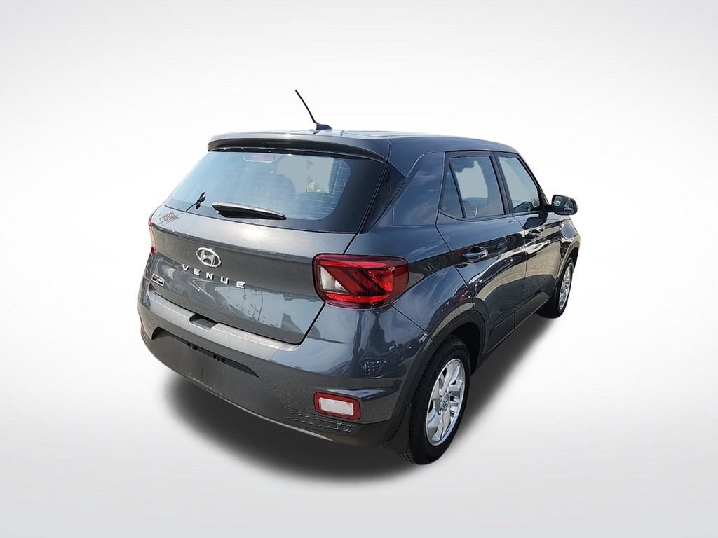 Certified 2025 Hyundai Venue SE FWD image 8