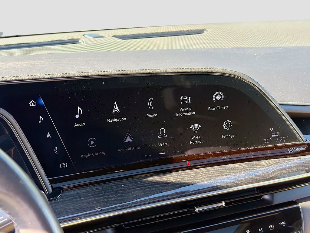 Used 2022 Cadillac Escalade ESV Premium Luxury image 15