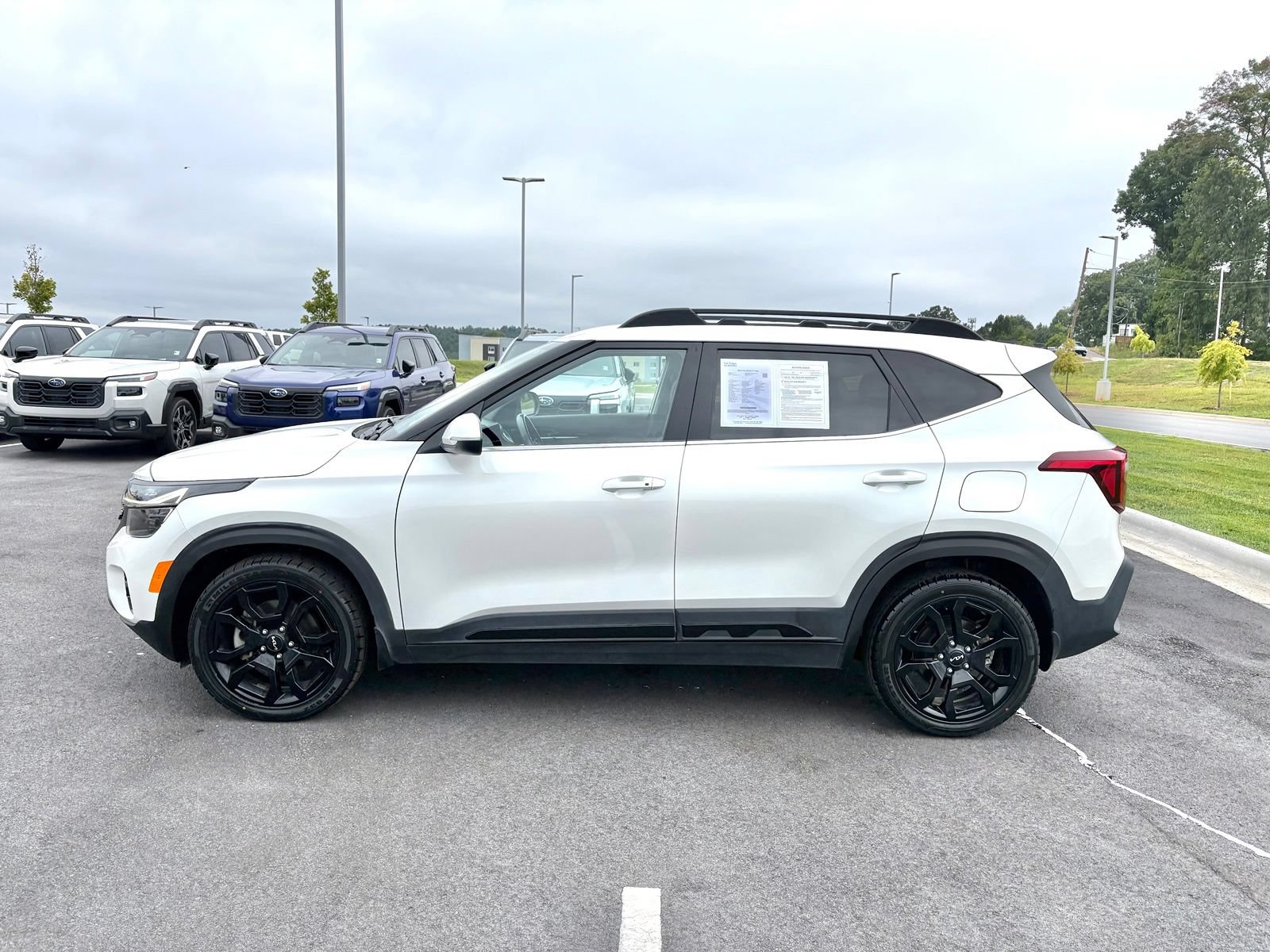 Used 2024 Kia Seltos X-Line AWD/4WD image 4