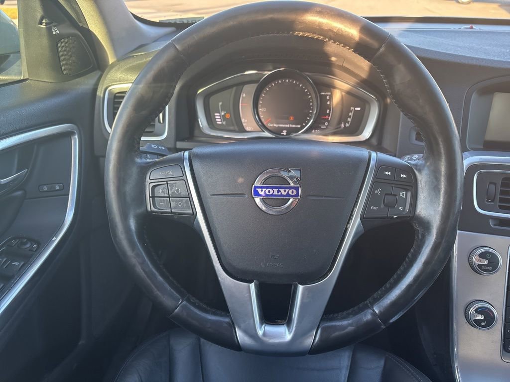 Used 2018 Volvo V60 T5 Dynamic w/ Vision Package image 48