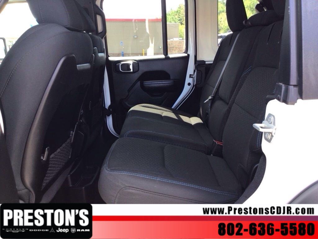 Used 2024 Jeep Wrangler Unlimited Rubicon 4xe AWD/4WD image 28