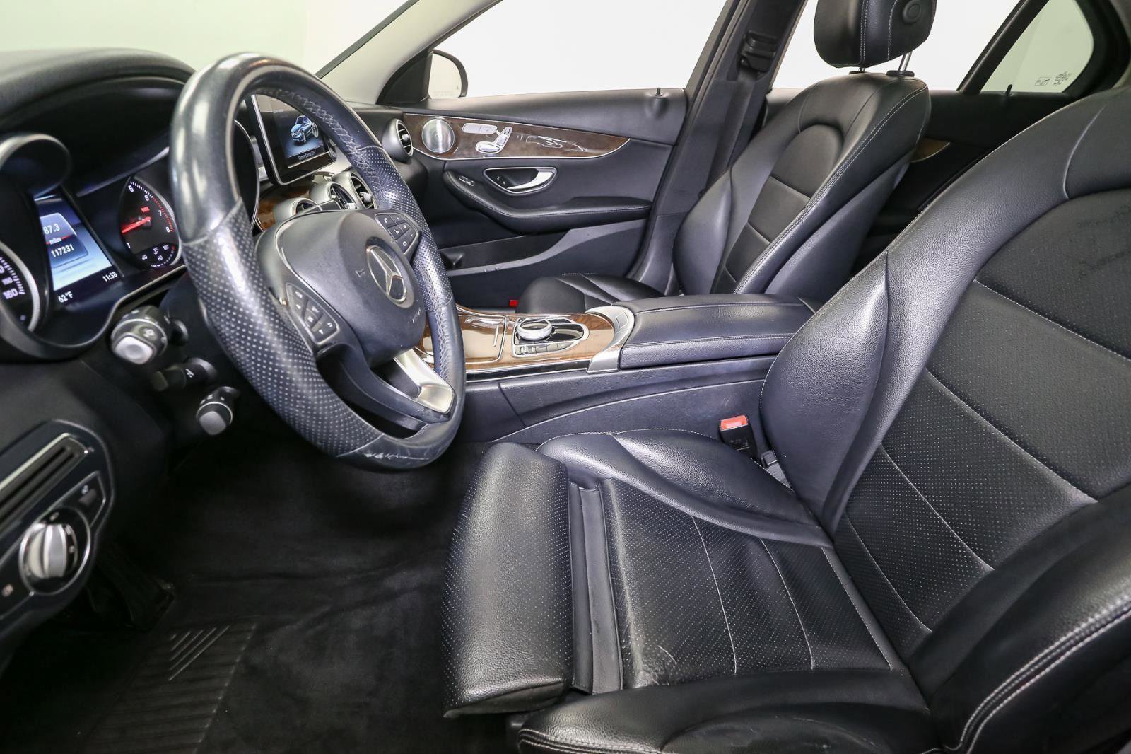 Used 2017 Mercedes-Benz C 300 4MATIC Sedan image 41