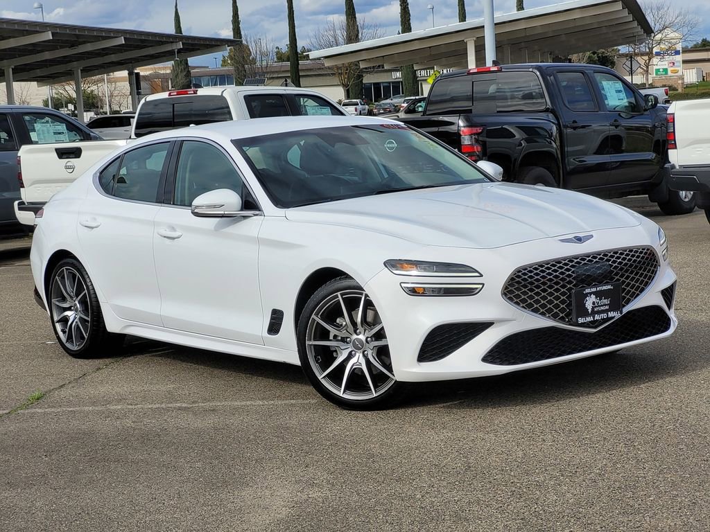 Used 2023 Genesis G70 2.0T image 2