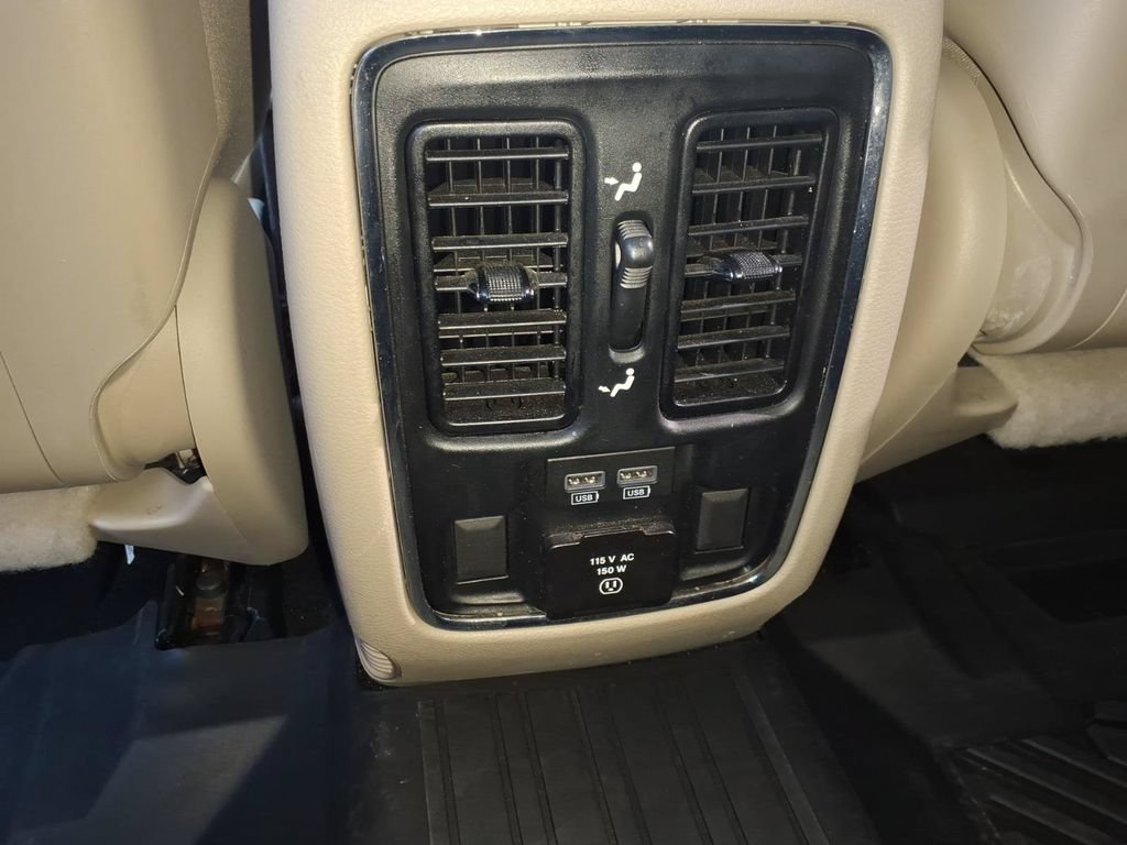 Used 2021 Jeep Grand Cherokee Limited AWD/4WD image 31