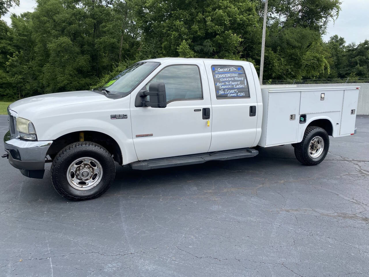 Used 2004 Ford F250 Lariat RWD image 1