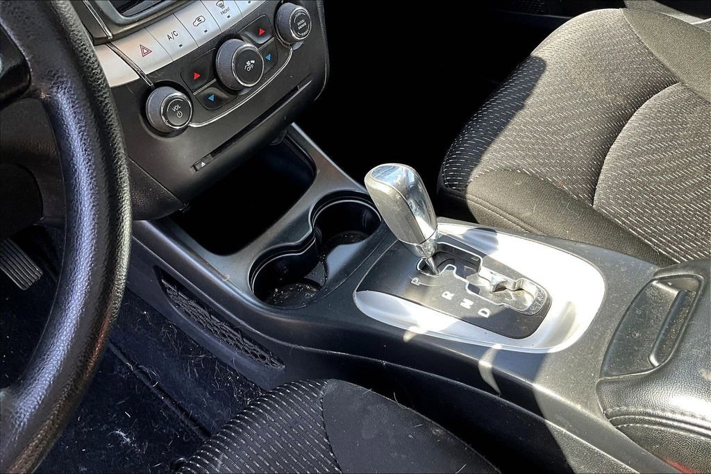 Used 2019 Dodge Journey SE w/ Blacktop Package image 12