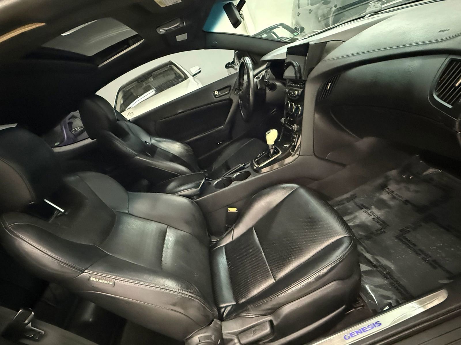 Used 2013 Hyundai Genesis 3.8 image 20