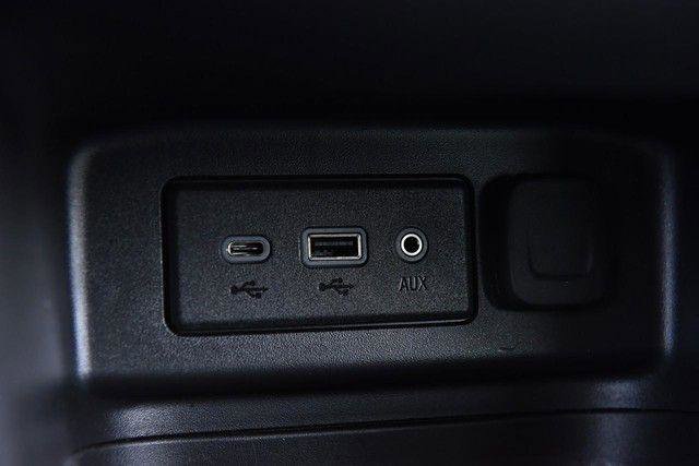 Used 2021 Chevrolet Equinox LT image 17