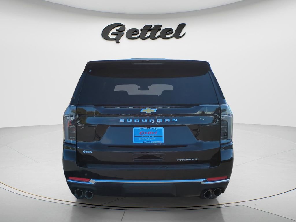 Used 2025 Chevrolet Suburban Premier image 5