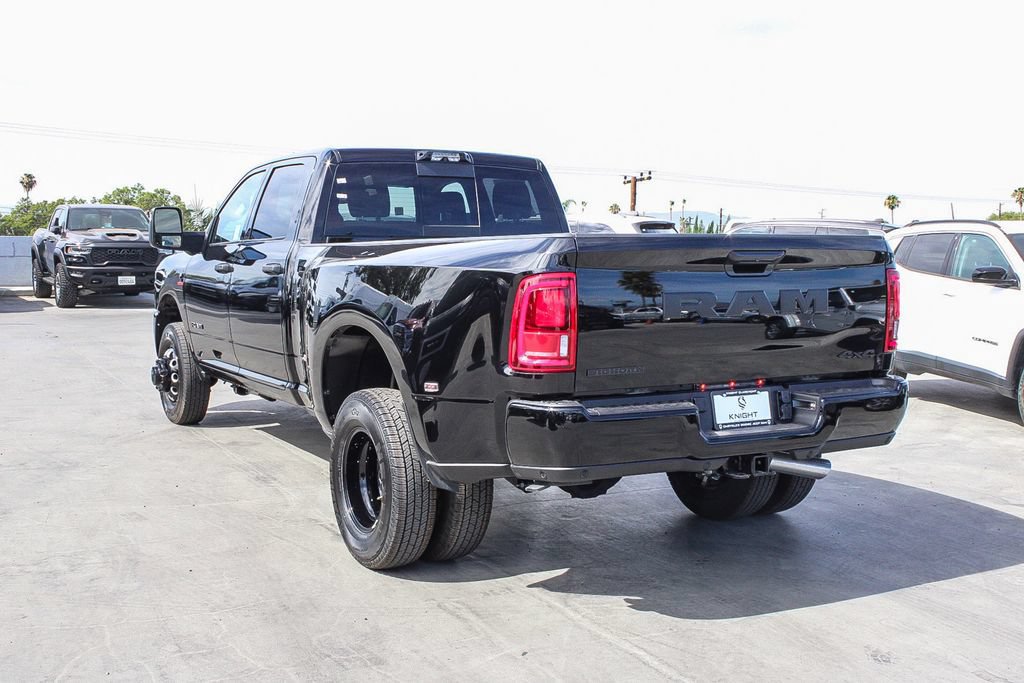 New 2026 RAM 3500 Big Horn AWD/4WD image 7