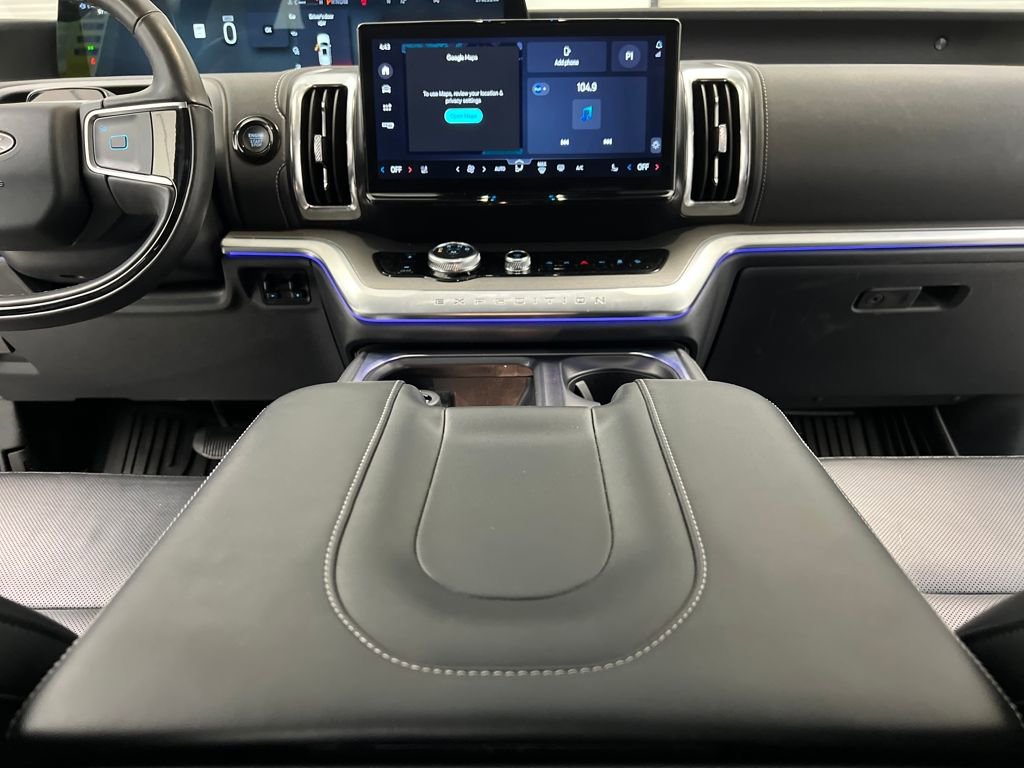 Used 2025 Ford Expedition Platinum AWD/4WD image 48