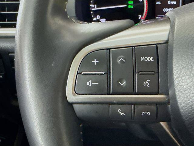 Certified 2023 Lexus GX 460 Luxury w/ Off Road Package AWD/4WD image 11