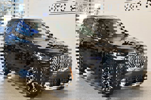 New 2026 BMW X3 xDrive30 w/ Premium Package