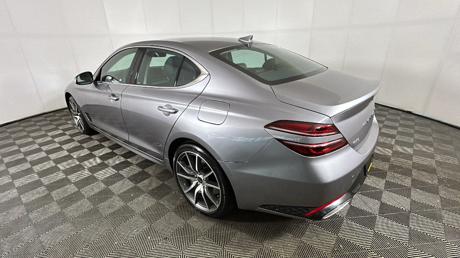 Used 2026 Genesis G70 2.5T AWD/4WD image 5