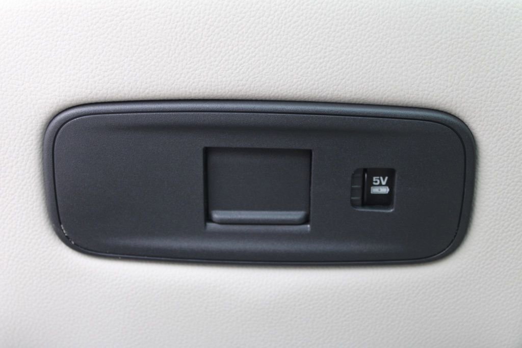 Certified 2025 Land Rover Discovery Sport S image 35