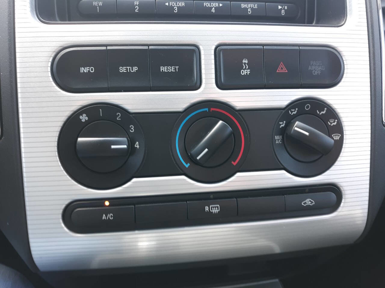 Used 2007 Ford Edge SEL image 20