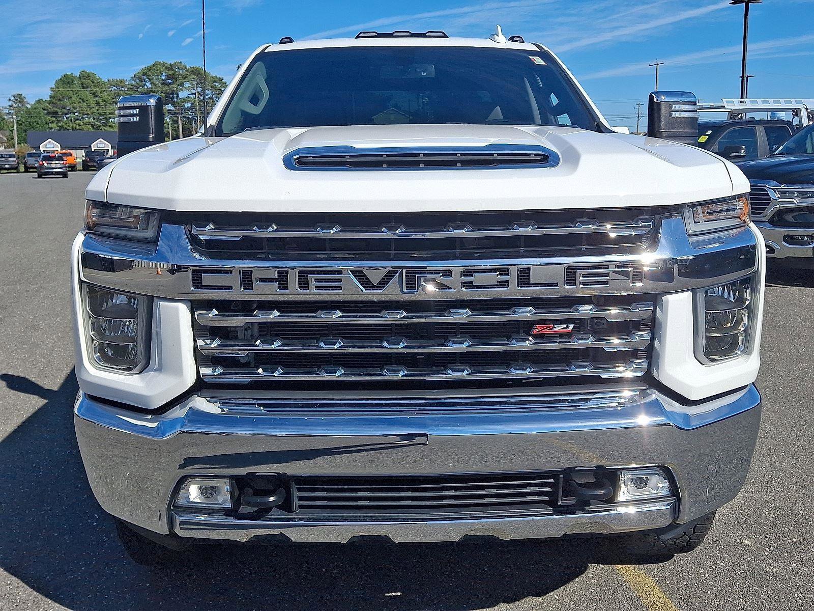 Used 2020 Chevrolet Silverado 2500 LTZ image 3