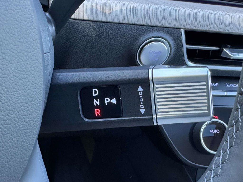 New 2027 Hyundai Sonata Limited FWD image 30