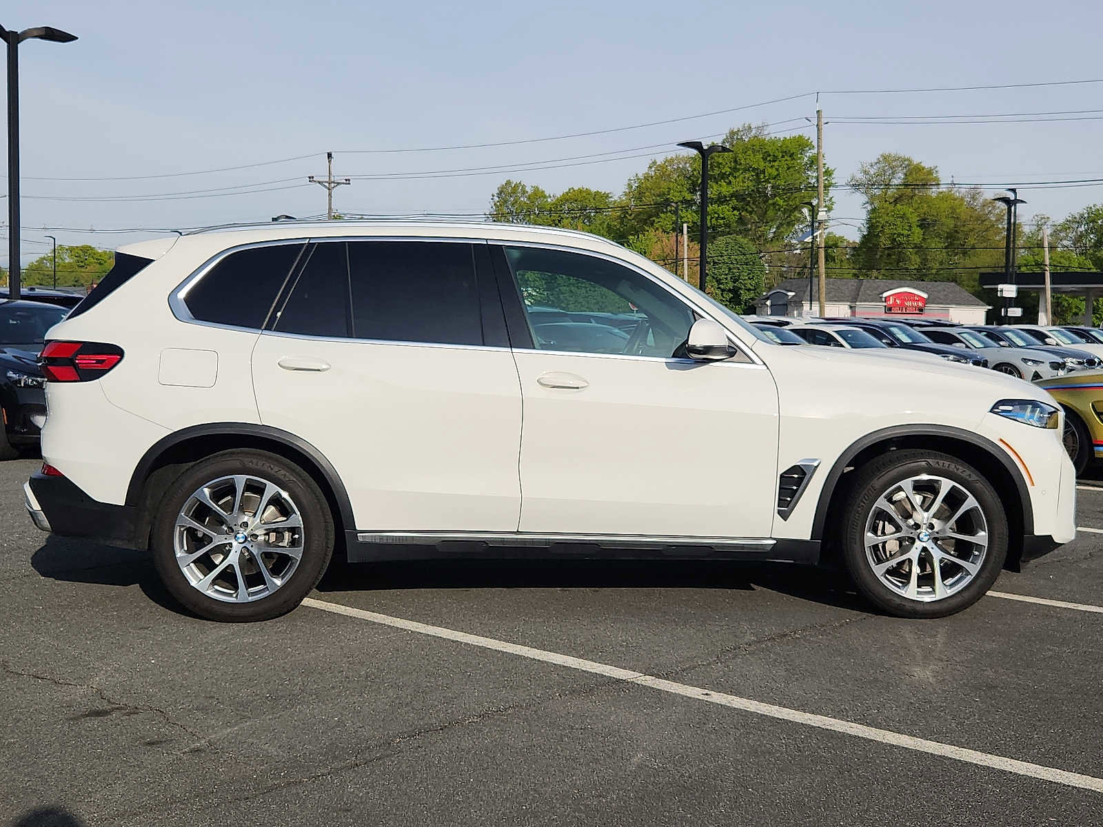 Certified 2024 BMW X5 xDrive40i w/ Premium Package AWD/4WD image 7