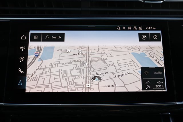 Used 2025 Audi Q7 3.0T Premium Plus image 38