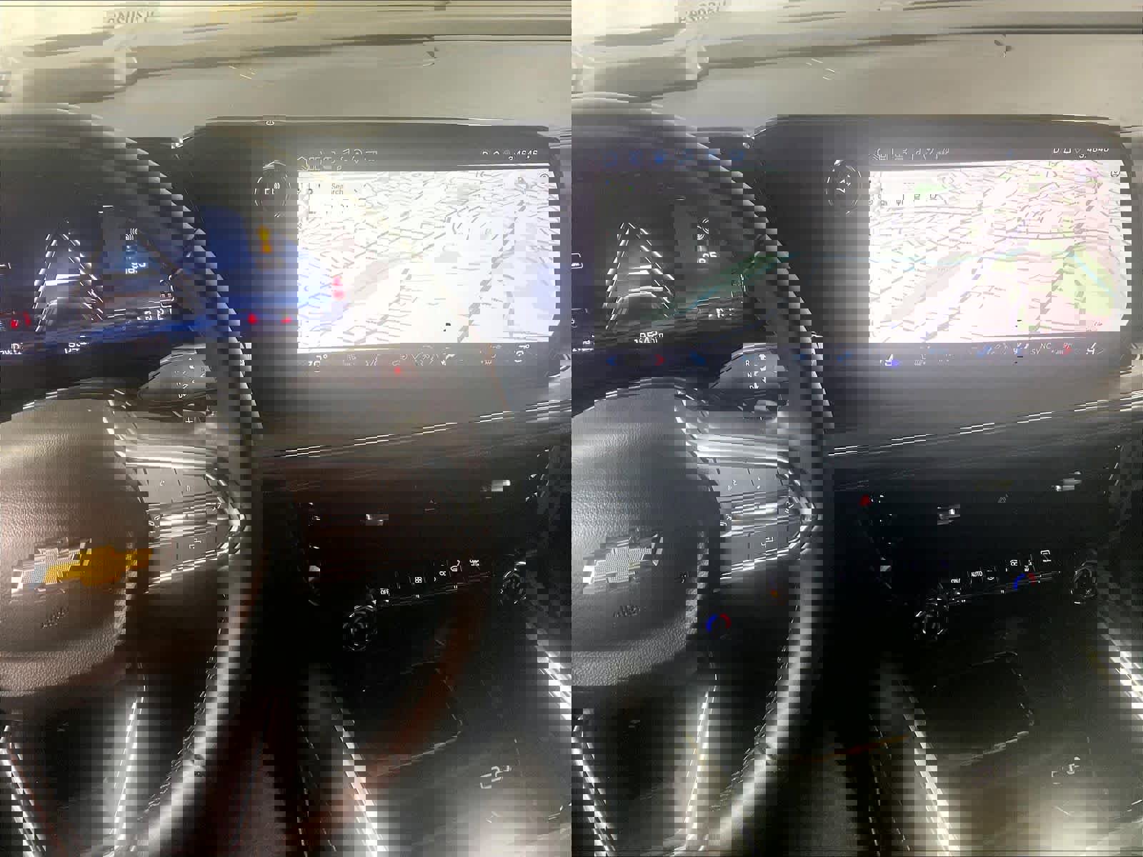 Used 2025 Chevrolet Tahoe LT image 19