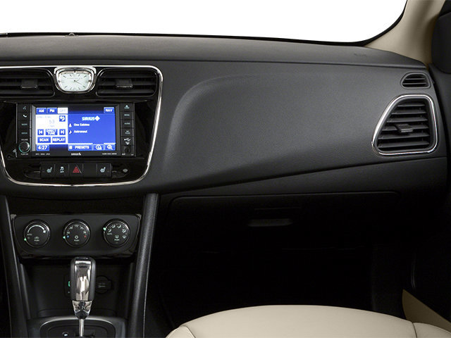 Used 2014 Chrysler 200 Limited FWD image 20