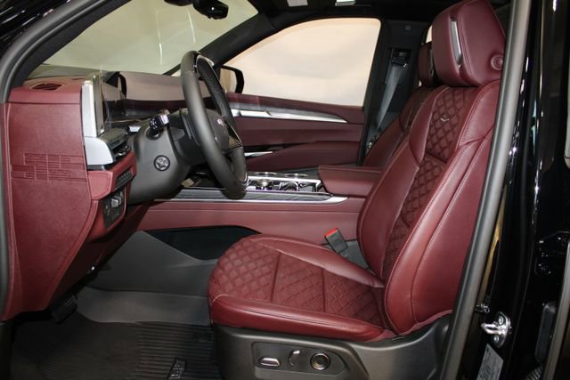 New 2026 Cadillac Escalade ESV Sport w/ Touring Package AWD/4WD image 5