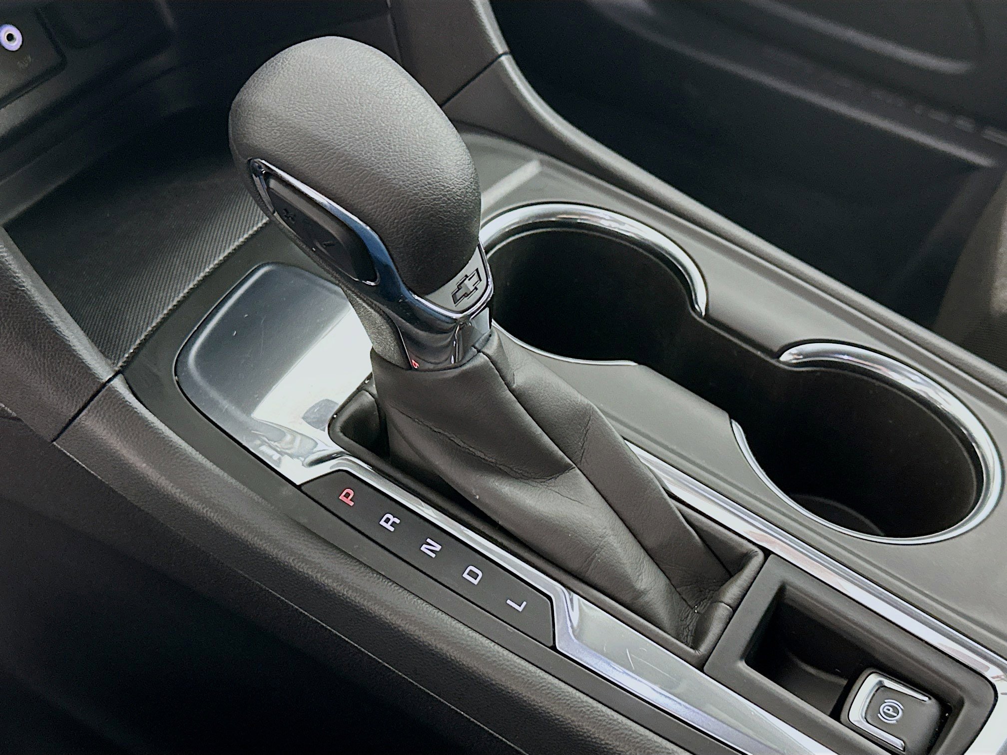 Used 2023 Chevrolet Equinox LT image 25