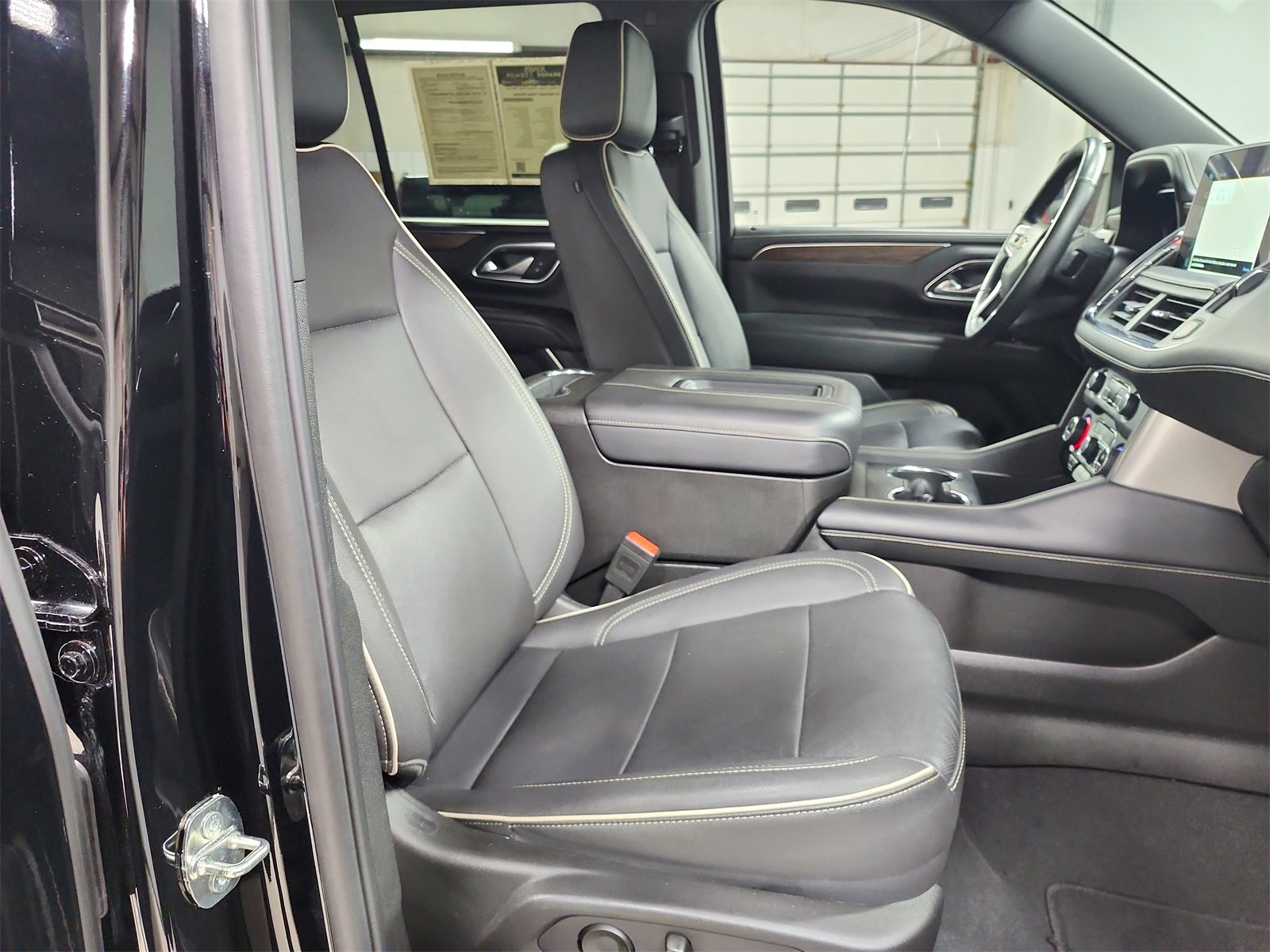 Used 2024 Chevrolet Tahoe Premier image 37