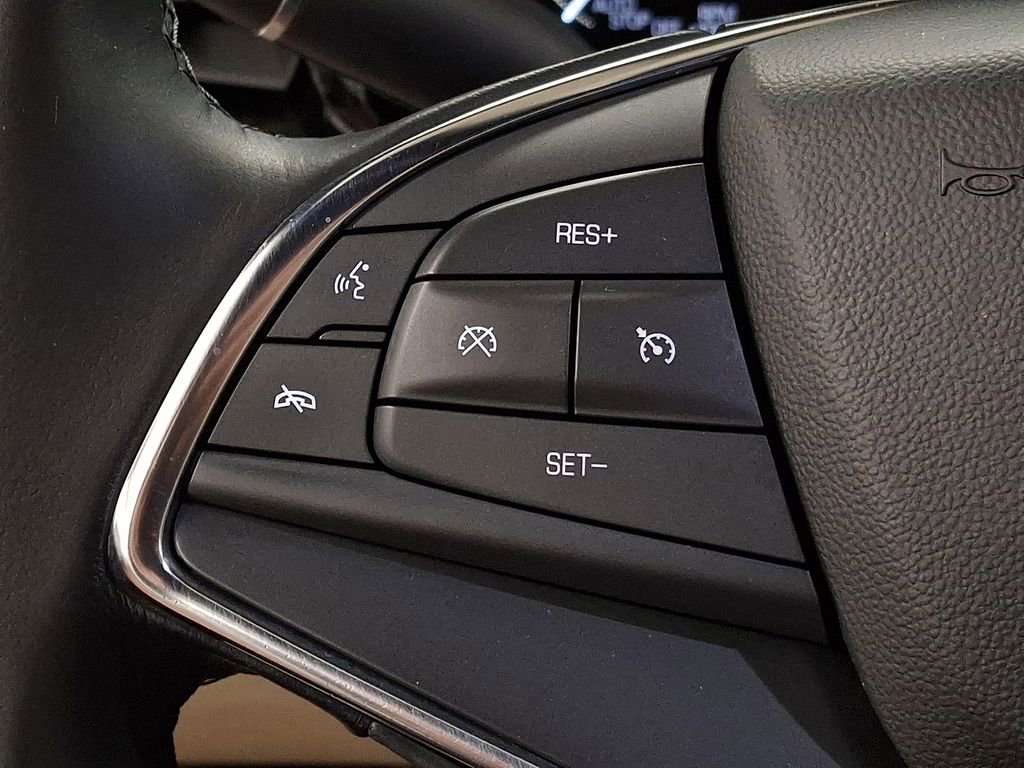 Used 2018 Cadillac XT5 AWD image 17