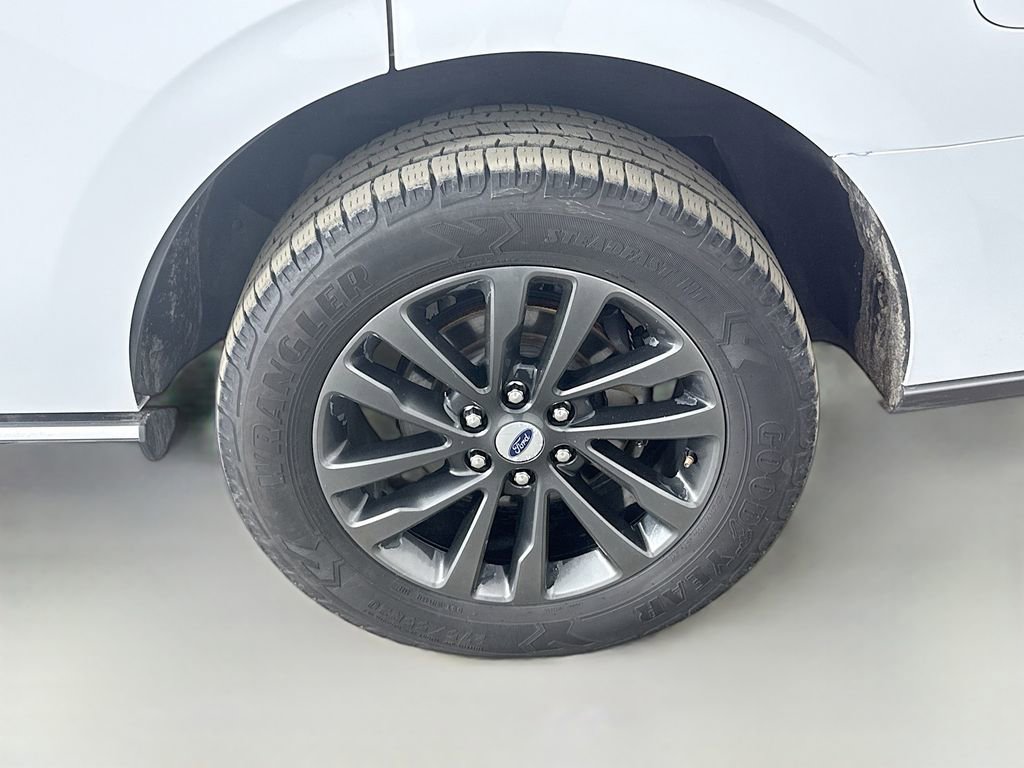 Used 2021 Ford Expedition Limited image 45