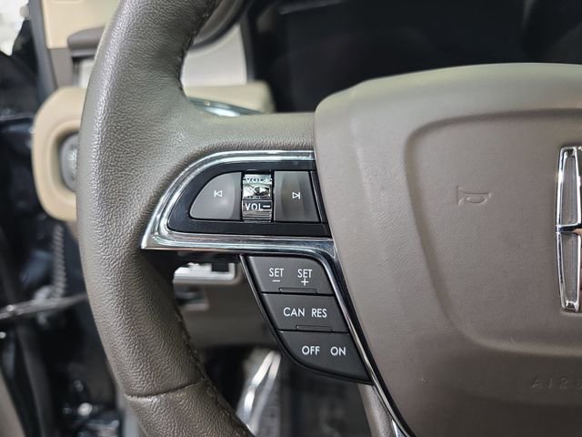 Certified 2022 Lincoln Nautilus AWD w/ Premium Package image 14