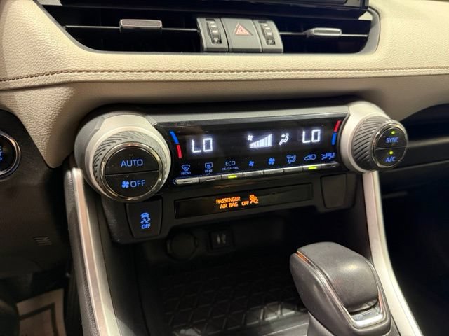 Used 2019 Toyota RAV4 XLE Premium w/ All Weather Liner Package AWD/4WD image 20