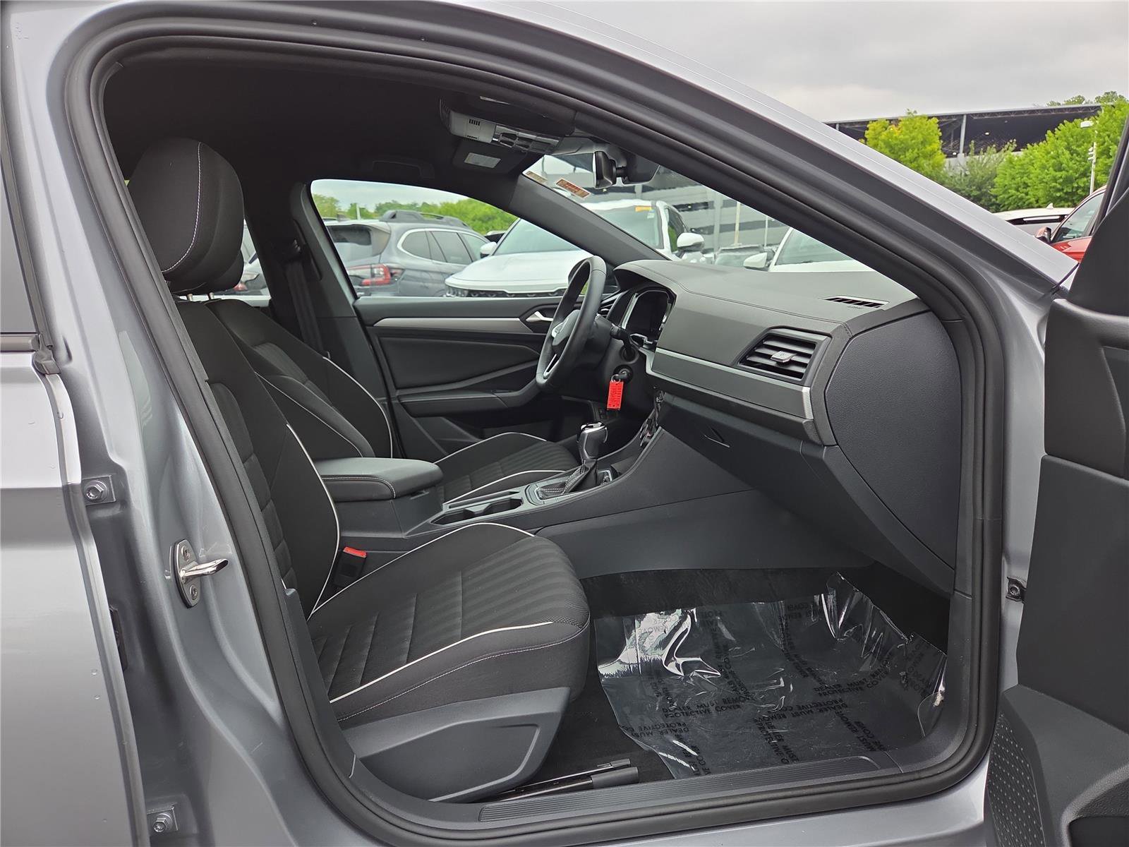 Certified 2024 Volkswagen Jetta Sport FWD image 26