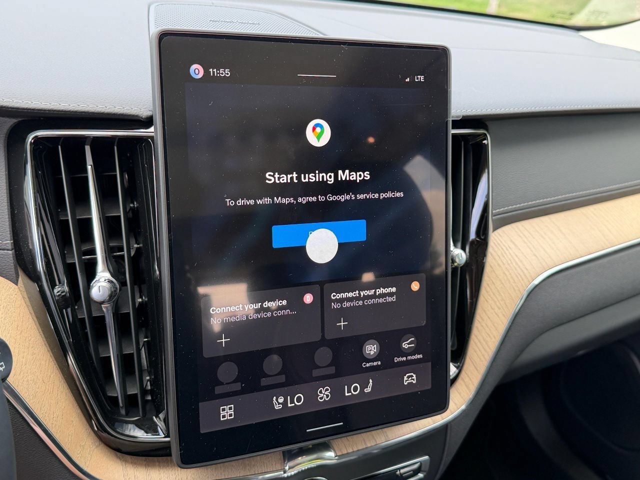 New 2027 Volvo XC60 B5 Ultra AWD/4WD image 16