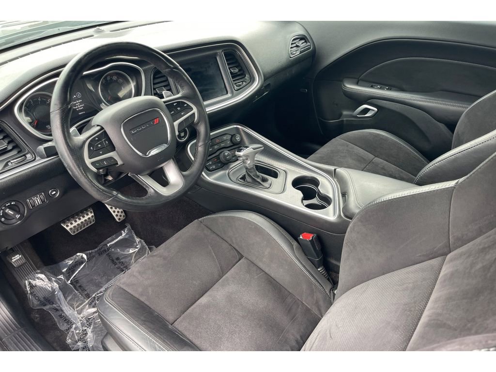 Used 2018 Dodge Challenger GT w/ GT Interior Package image 10