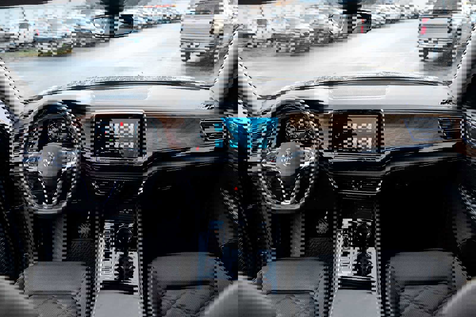 Used 2025 Volkswagen Atlas SE image 5