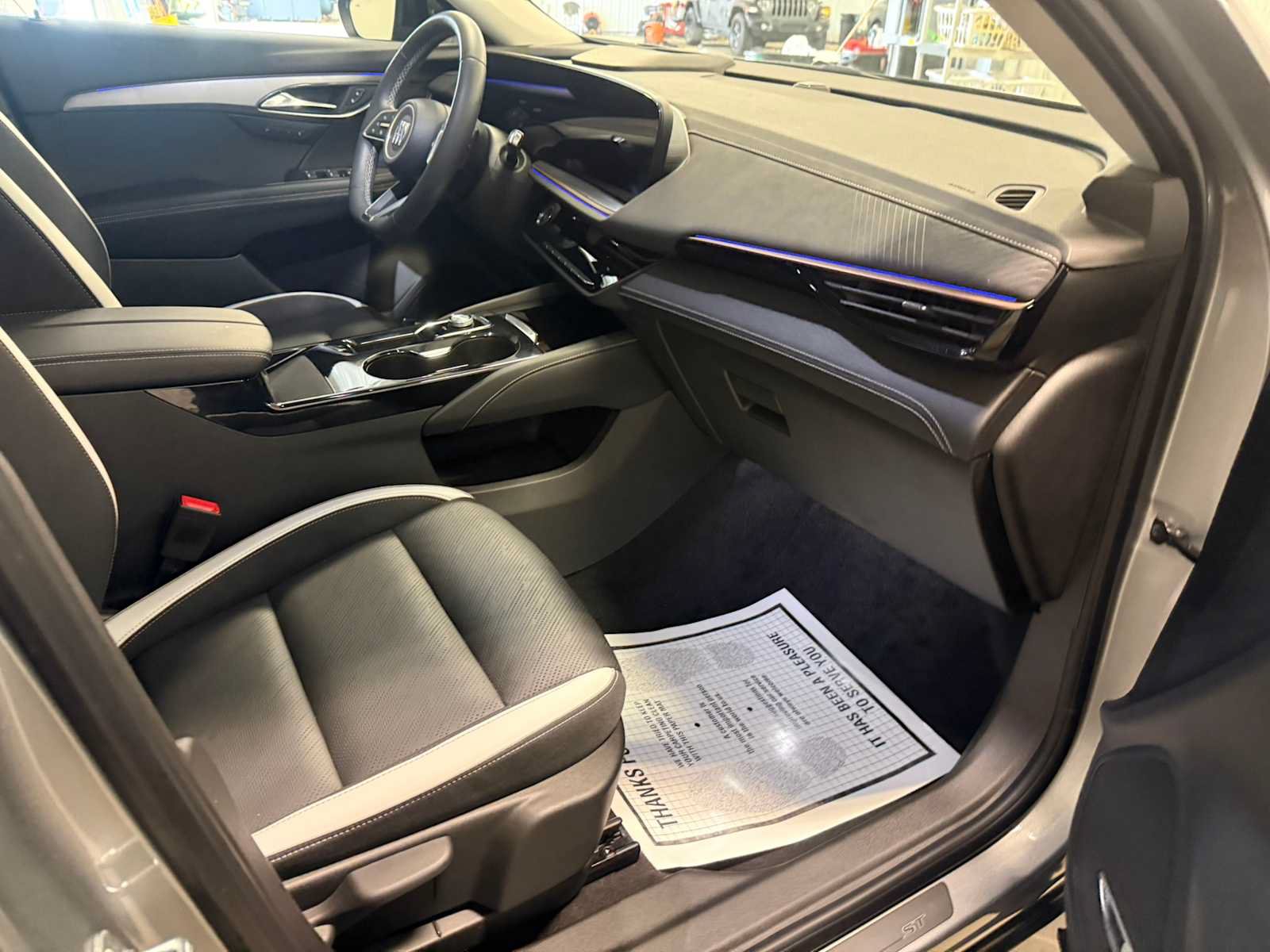 Used 2024 Buick Envision Sport Touring AWD/4WD image 27